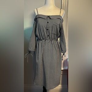 08-Monteau Striped Long Sleeve Dress with Tie Accents